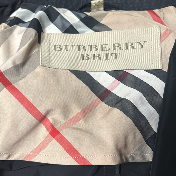 NWOT authentic Burberry Brit trench size 6 - Picture 2 of 4